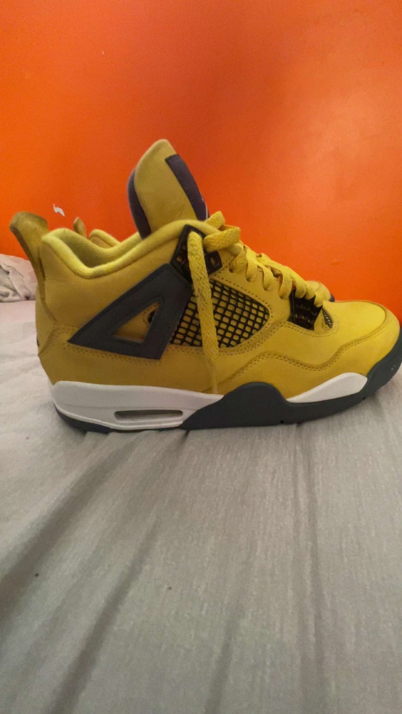 Air Jordan 4 Retro 'Yellow Ochre'