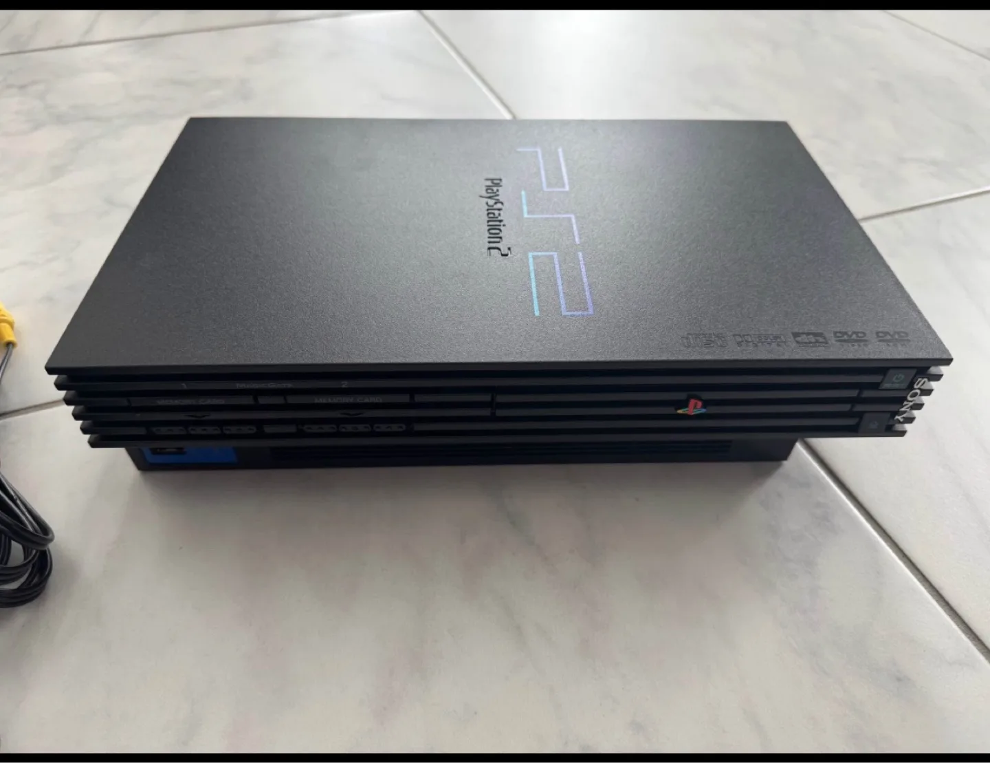 PlayStation 2 Console with Cables image indicator(2)