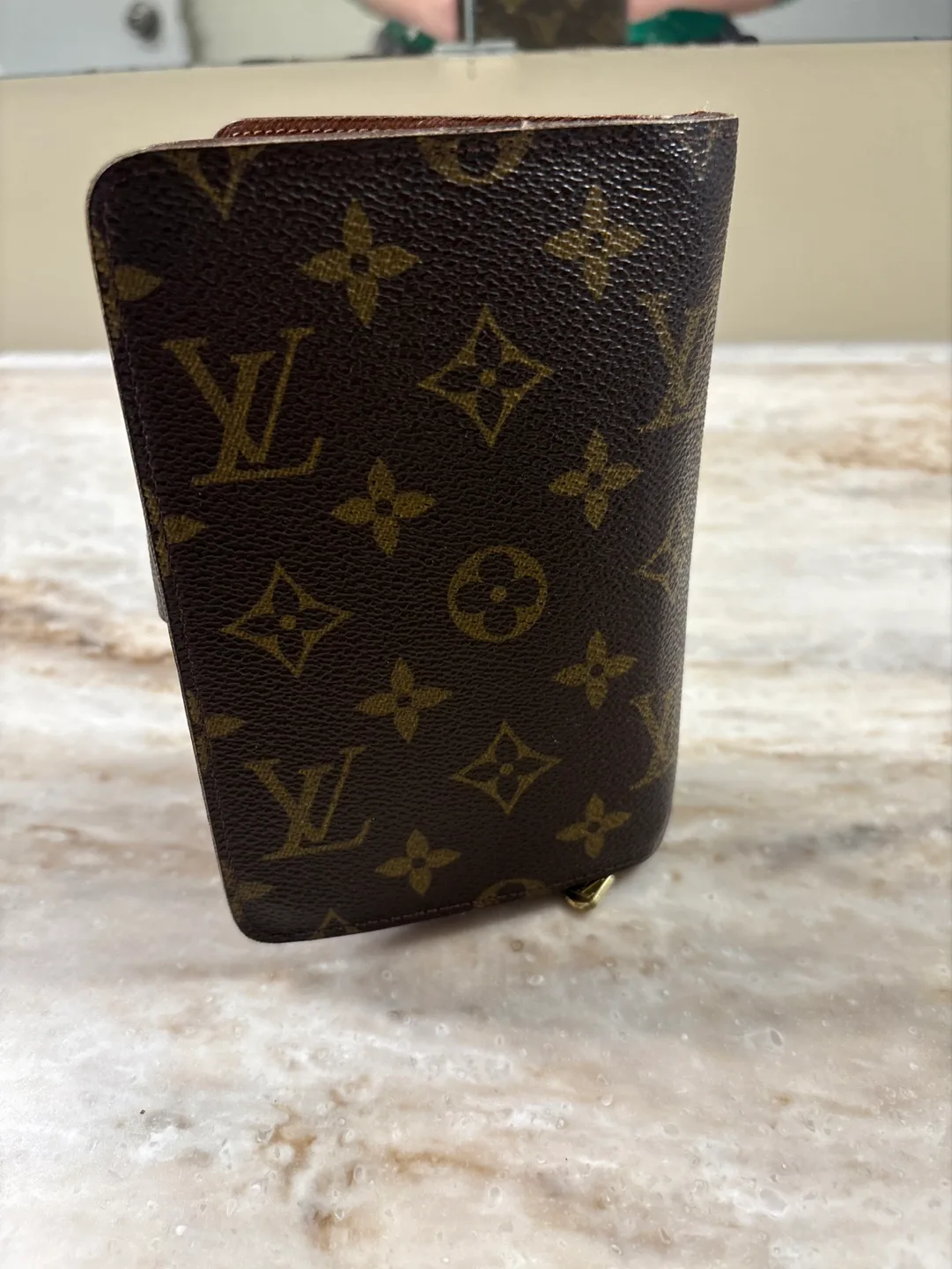 Louis Vuitton Monogram Canvas Bifold Wallet image indicator(5)