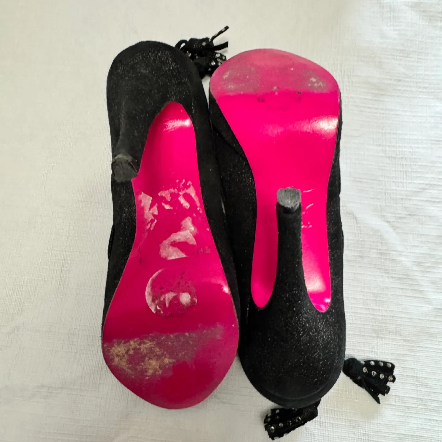 Betsey Johnson Black Glitter Peep-Toe Heels image indicator(4)