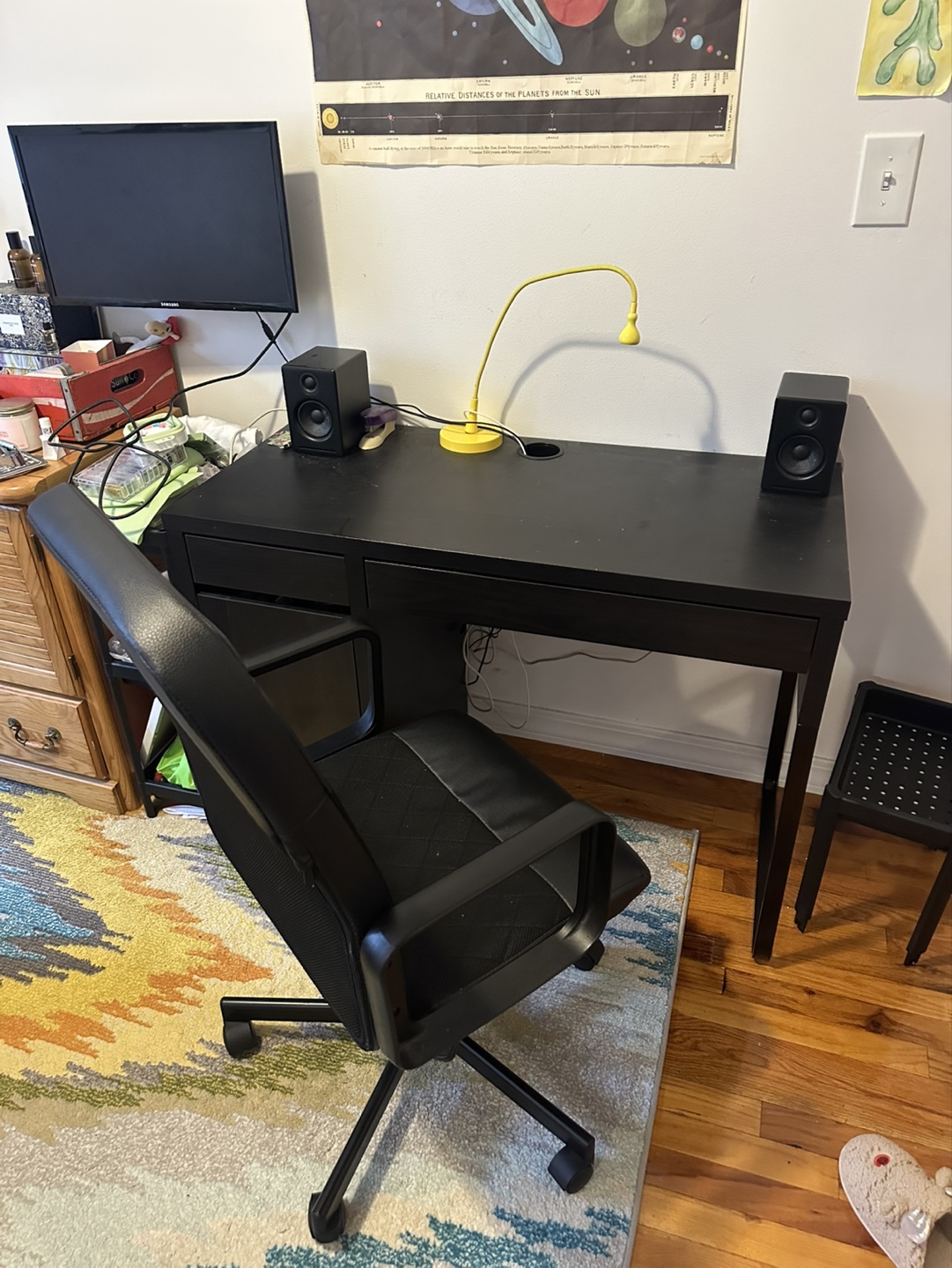 Ikea Micke Desk & Rolling Chair - photo 2