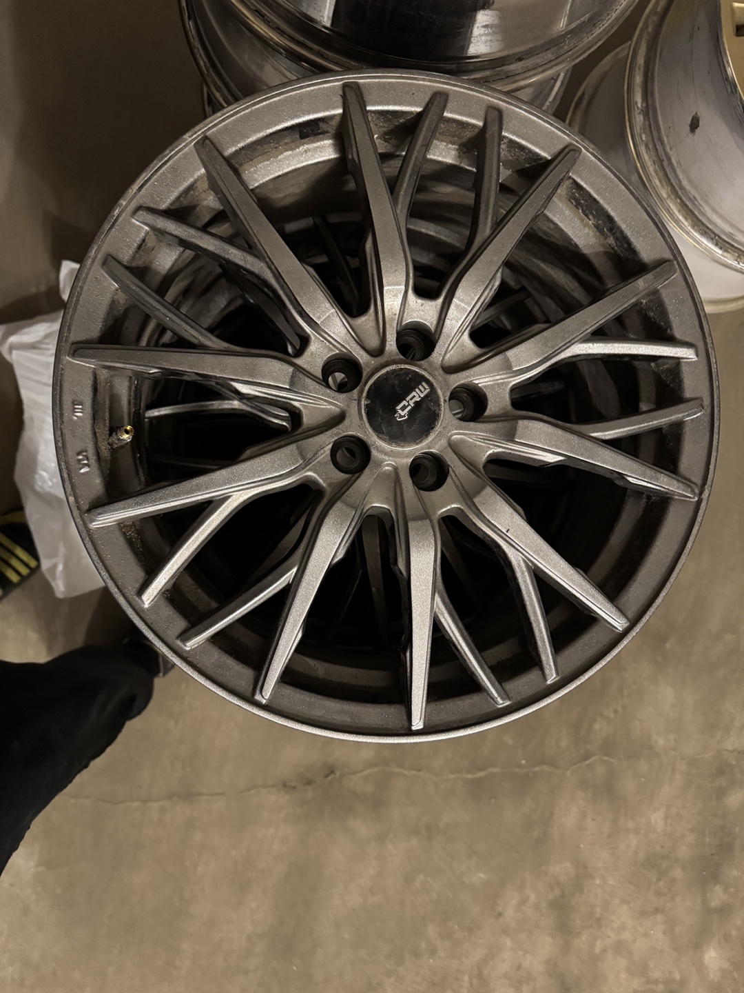 Set of 4 CRW rims  17”