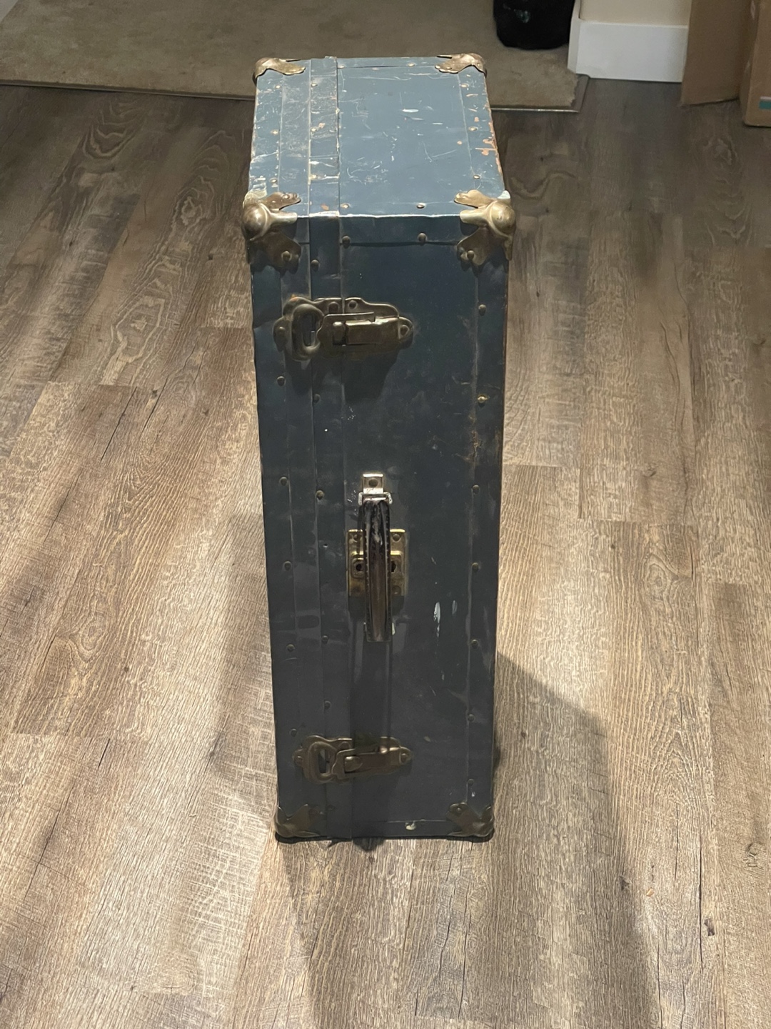 Vintage Metal Suitcase 💚 - photo 3