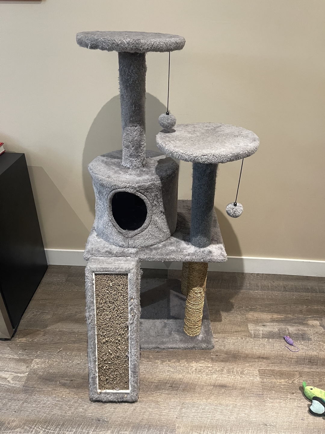 Grey Cat Tree with Scratching Post 💚