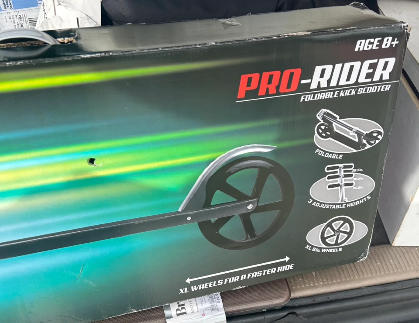 Pro-Rider Foldable Kick Scooter - New in Box image indicator(2)