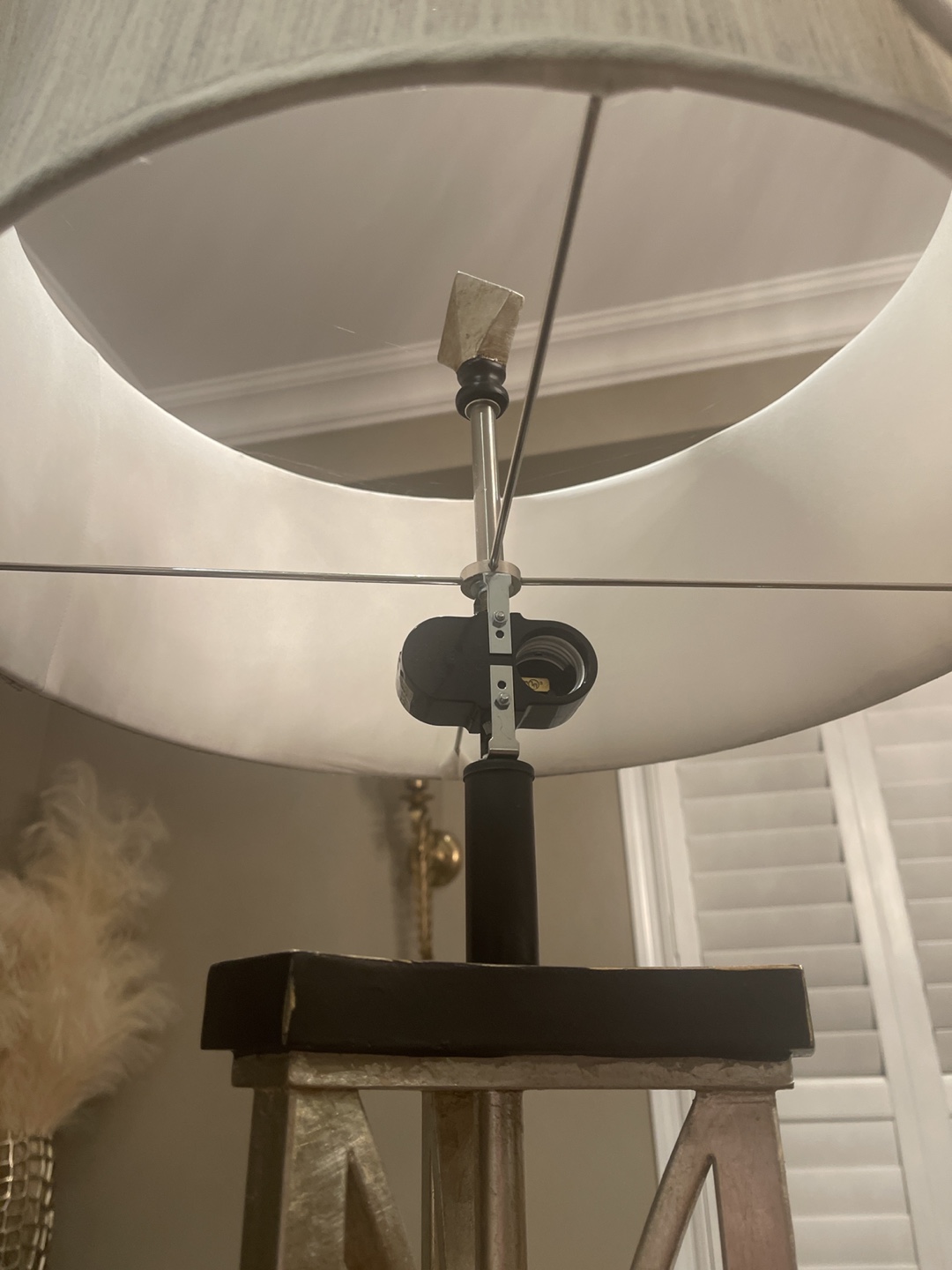 Pair of Elegant Table Lamps with Grey Shades - photo 3