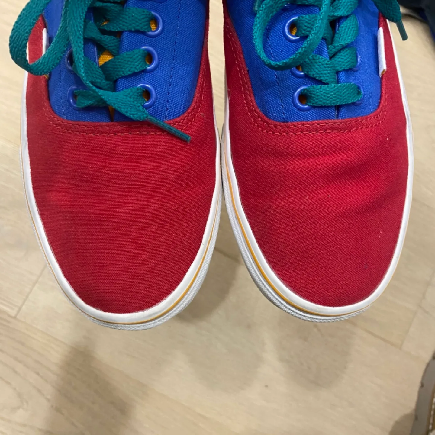7.5 mens/9 womens Vans image indicator(3)