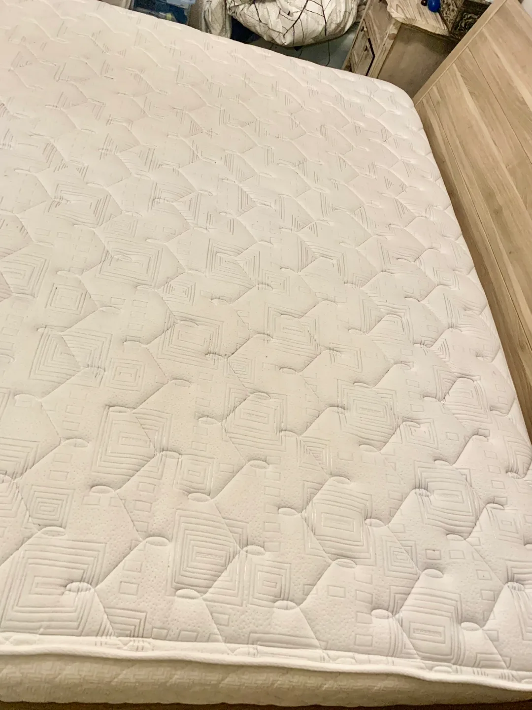 King Mattress thumbnail