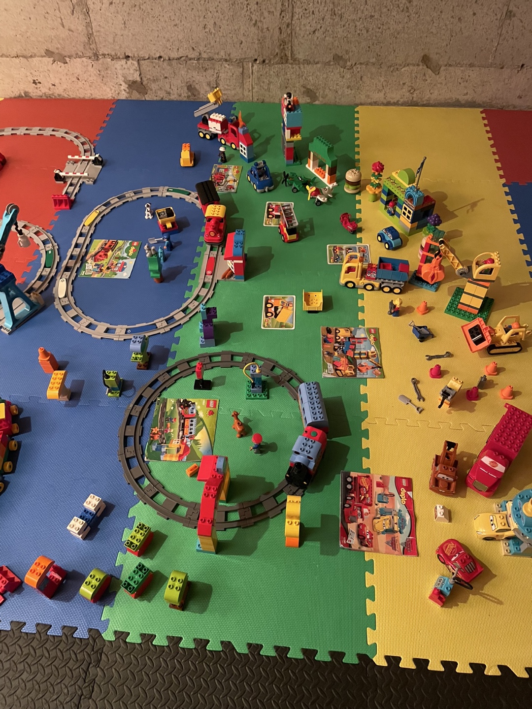LEGO DUPLO World 12 Plus Sets Included - photo 4