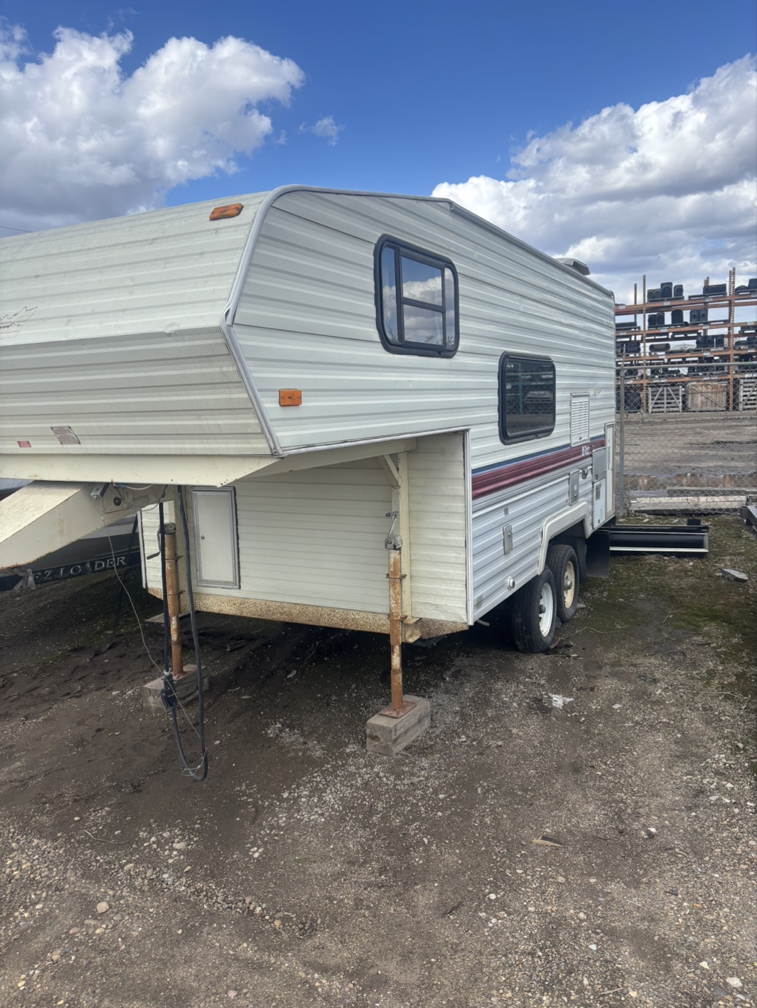Terry 5th wheel camper - photo 3