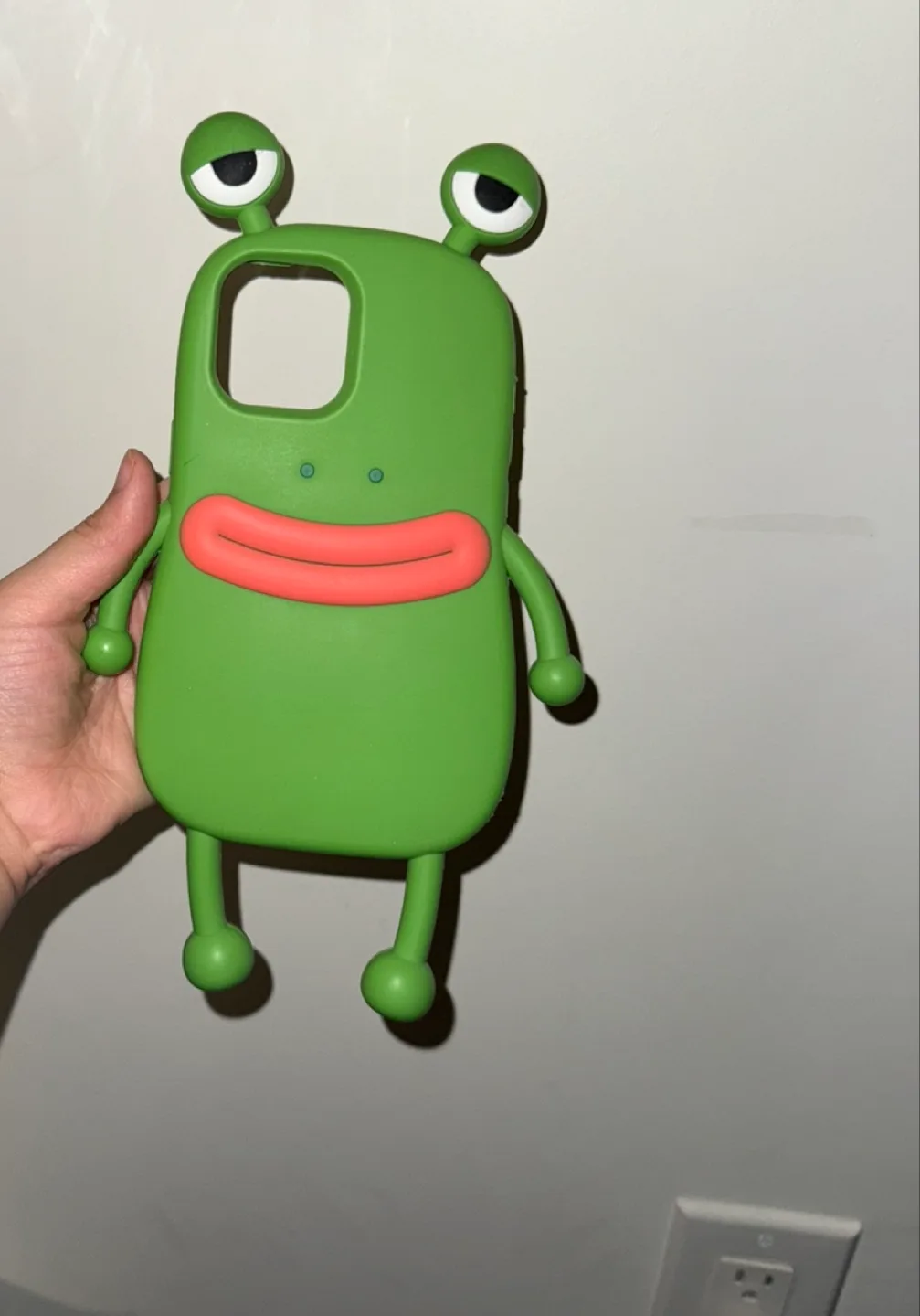 15 Pro Max Cute Green Frog Phone Case thumbnail