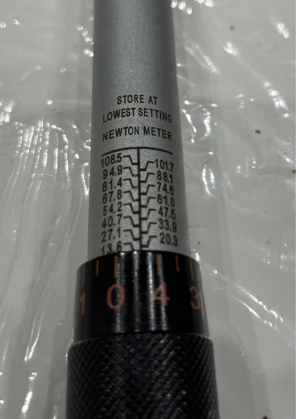 Tacklife Torque Wrench Set 3/8” image indicator(3)