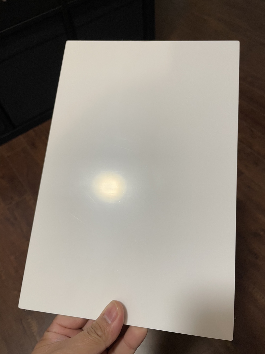 HD metal print with magnetic mount system