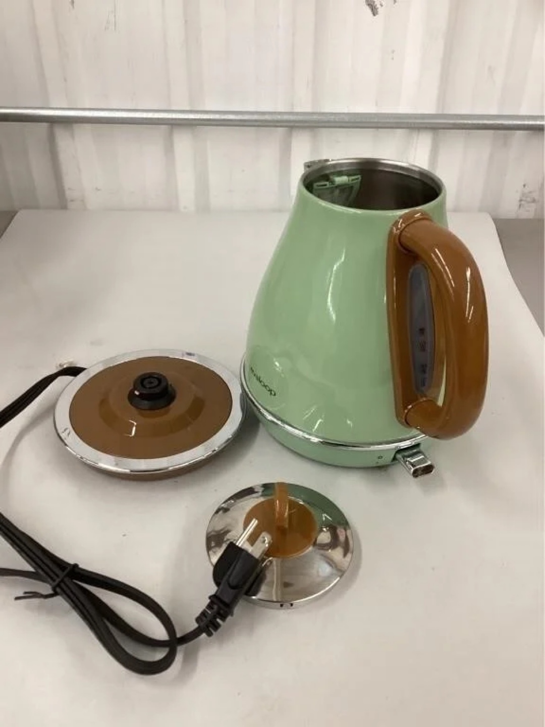 Evoloop Retro Electric Kettle - Mint Green