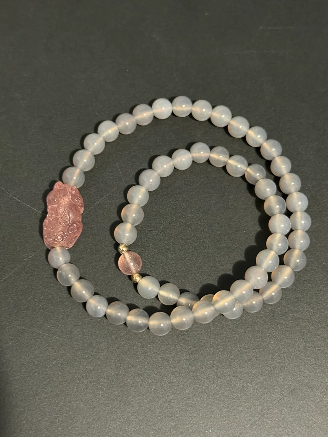 Grey Chalcedony Beaded Bracelet with Carved Pi Xiu Pendant thumbnail