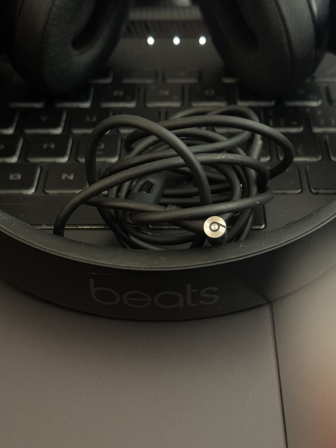 Beats Solo3 Wireless Headphones with Case - photo 4