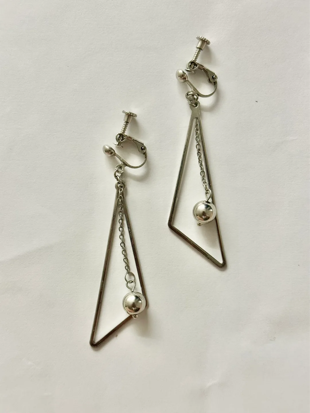 Clip-on earrings thumbnail