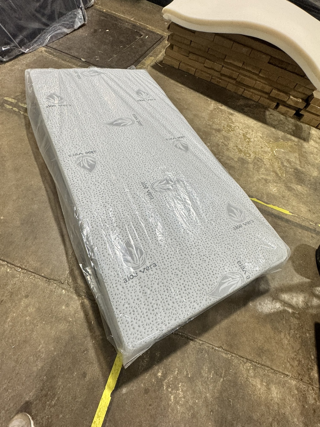 Brand new best quality mattresses available in all sizes - photo 5