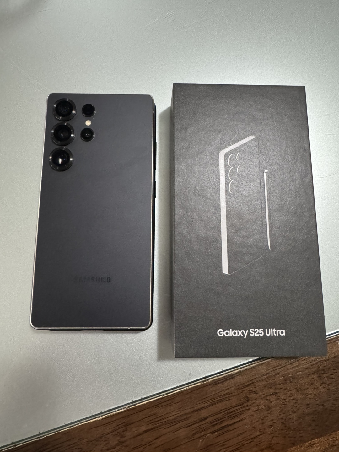 Samsung Galaxy S25 Ultra - Titanium Black 256GB
