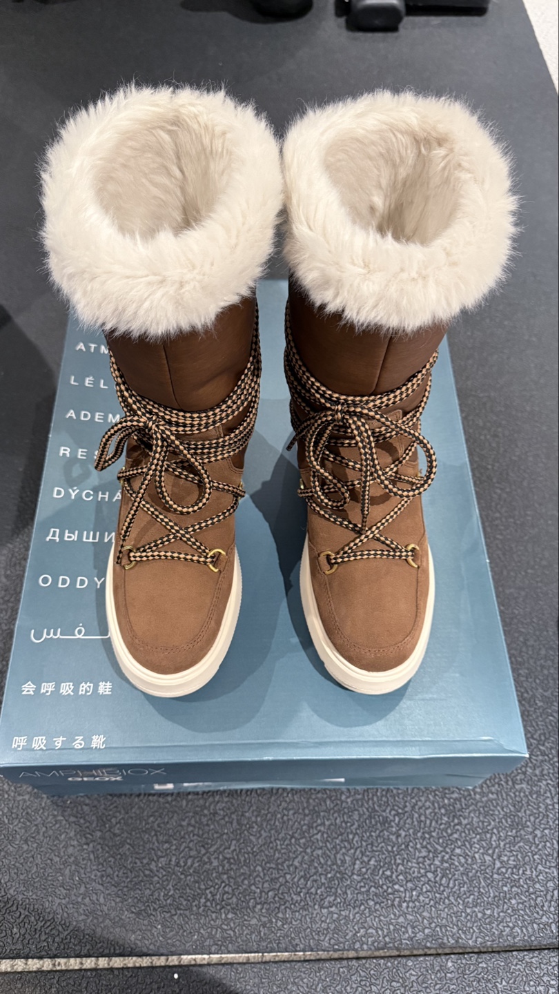GeoX Women's Brown Suede Snow Boots Size 6