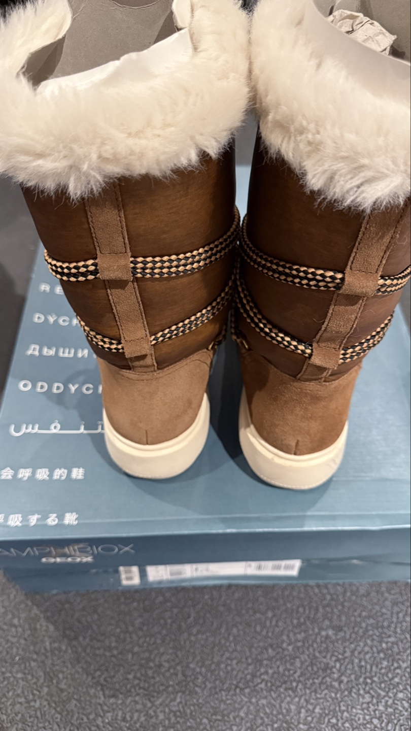 GeoX Women's Brown Suede Snow Boots Size 6 - photo 3