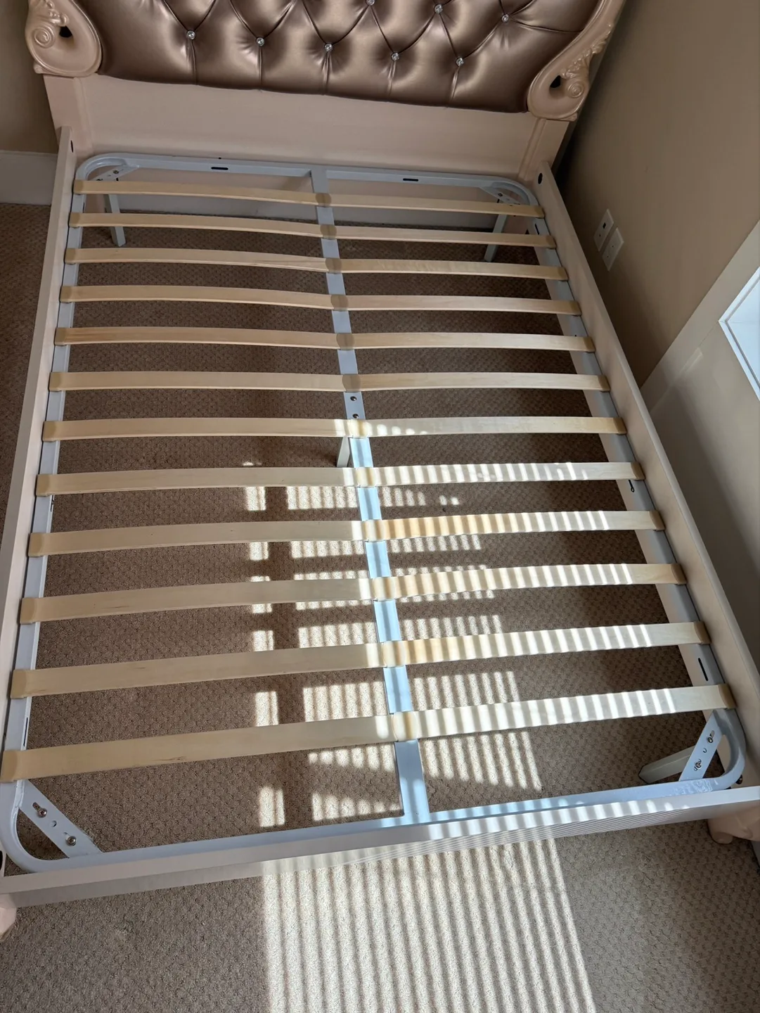 Queen Size Bed Frame with Headboard image indicator(2)