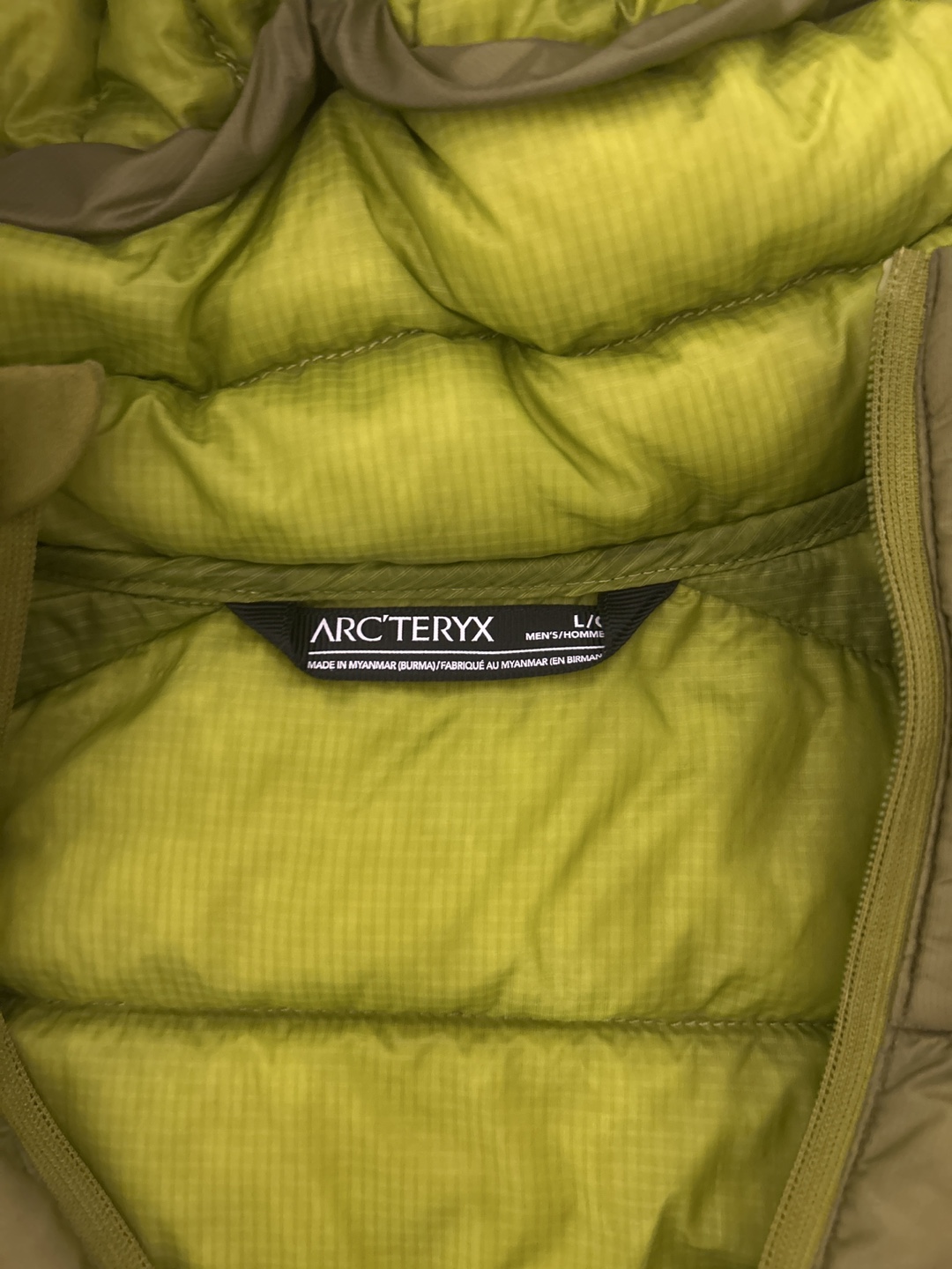 Arc'teryx Men's Cerium LT jacket - Size Large - Olive Green - photo 3