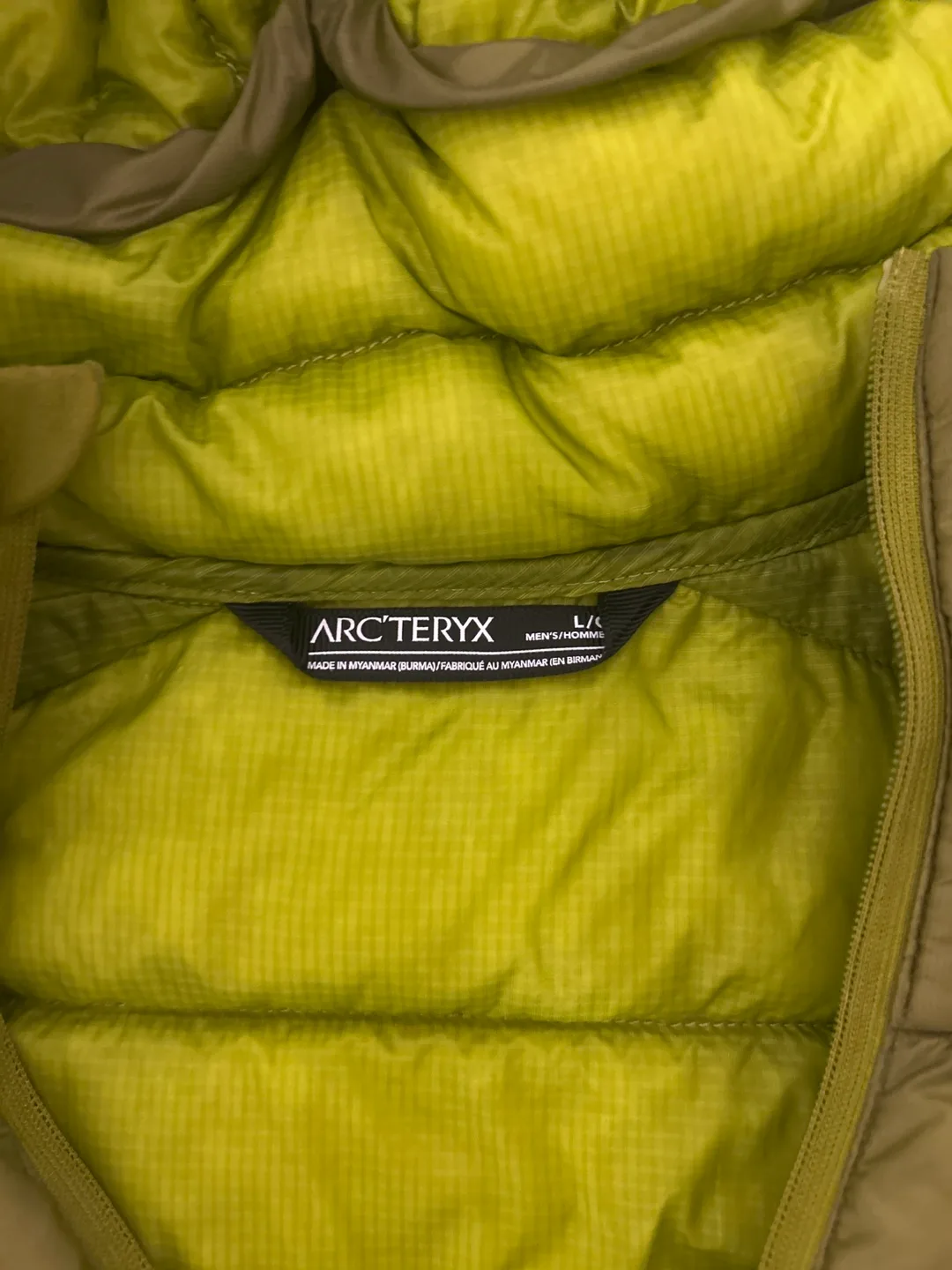 Arc'teryx Men's Cerium LT jacket - Size Large - Olive Green image indicator(3)