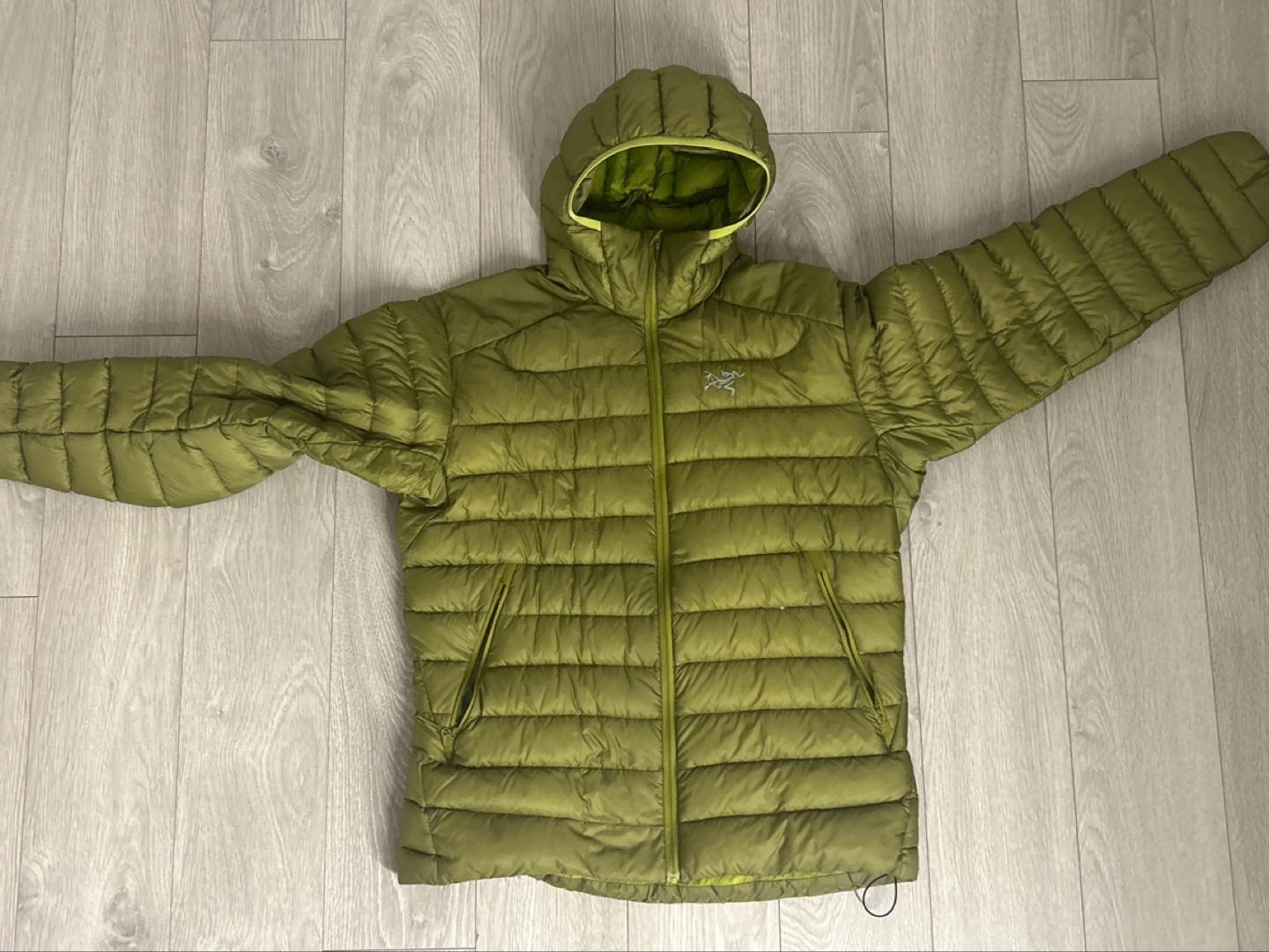 Arc'teryx Men's Cerium LT jacket - Size Large - Olive Green