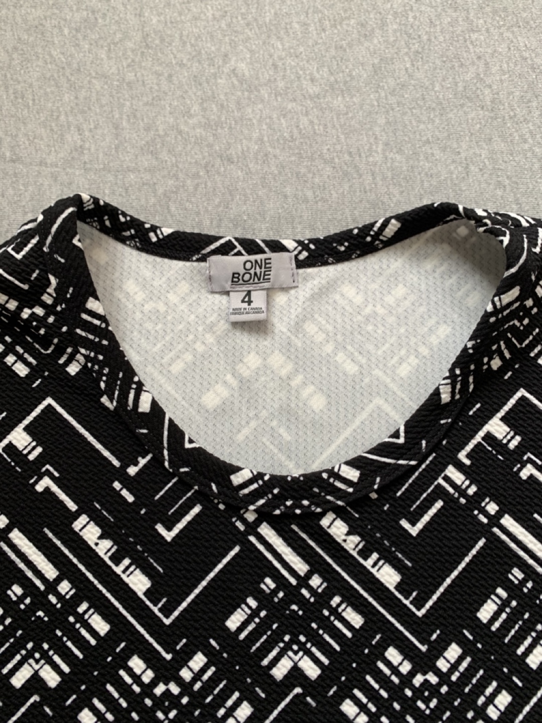 OneBone Men’s Black and White Geometric Print Size 4 - photo 3