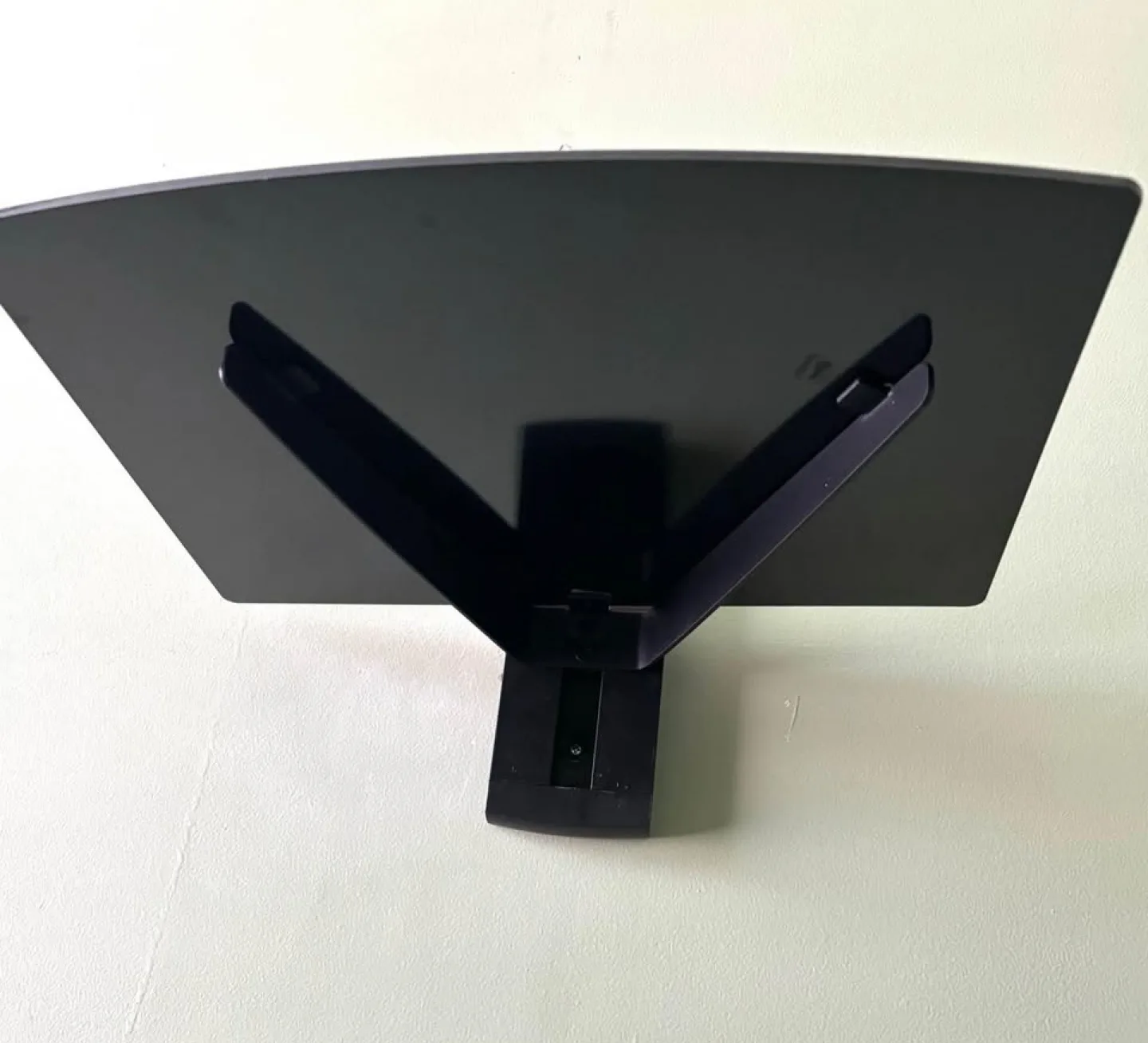 Wall Mounted Multimedia Shelf (for a use under wall mounted TV) image indicator(3)