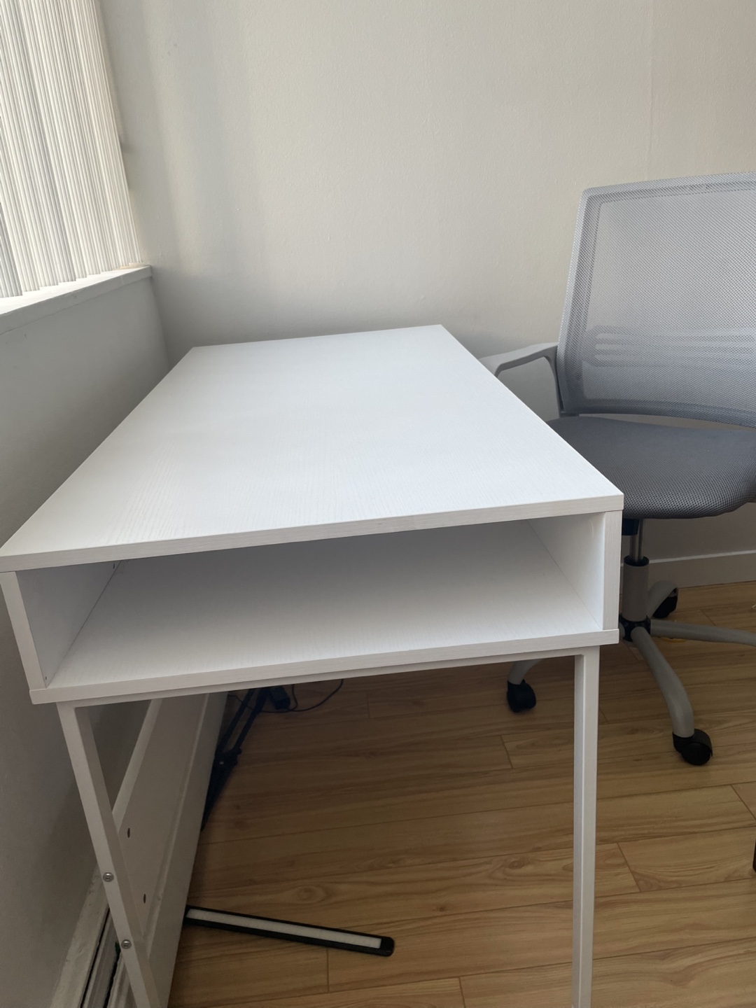 White Computer Desk with Chair - photo 3