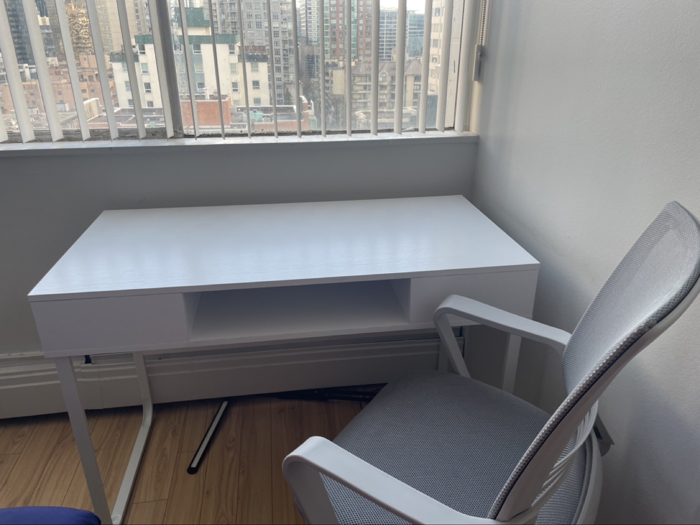 White Computer Desk with Chair - photo 4