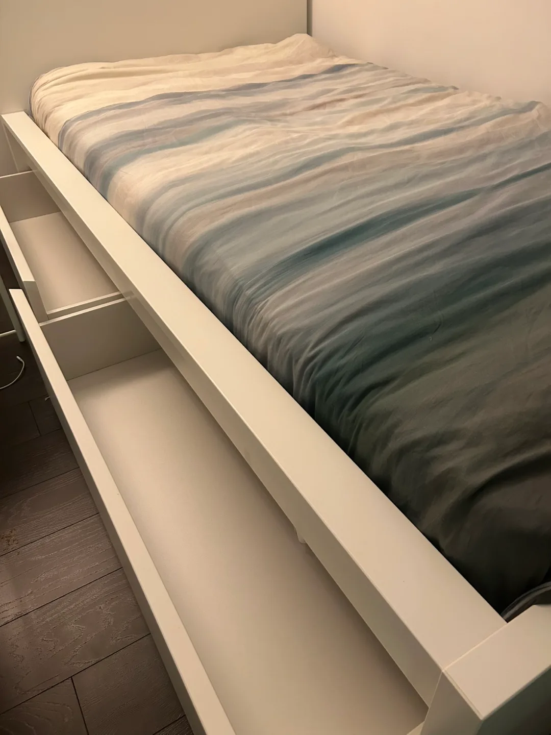 IKEA MALM Twin Bed Frame with Storage (plus mattress) image indicator(2)