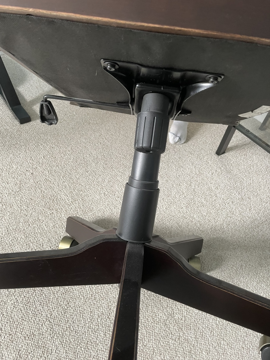 Brown Leather Office Chair - photo 4