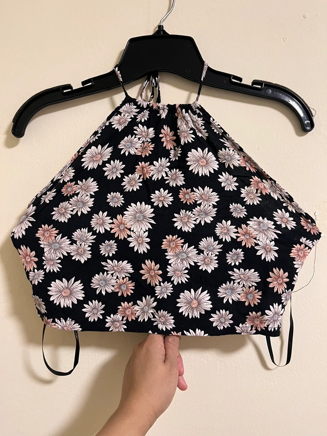 Forever 21 Floral Halter Neck Crop Top thumbnail