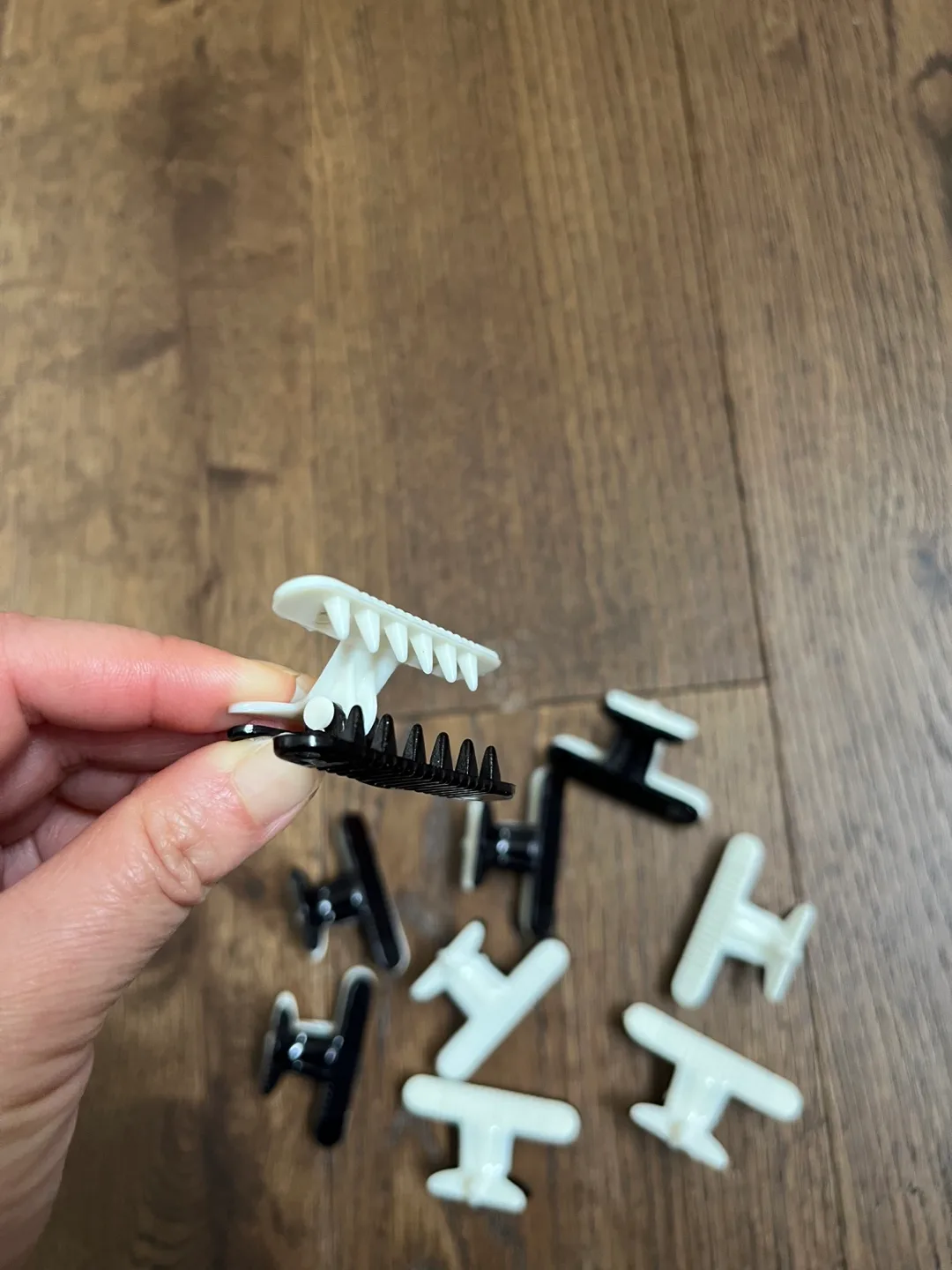 Aeroplane Hair Clips - Set of 10 image indicator(2)