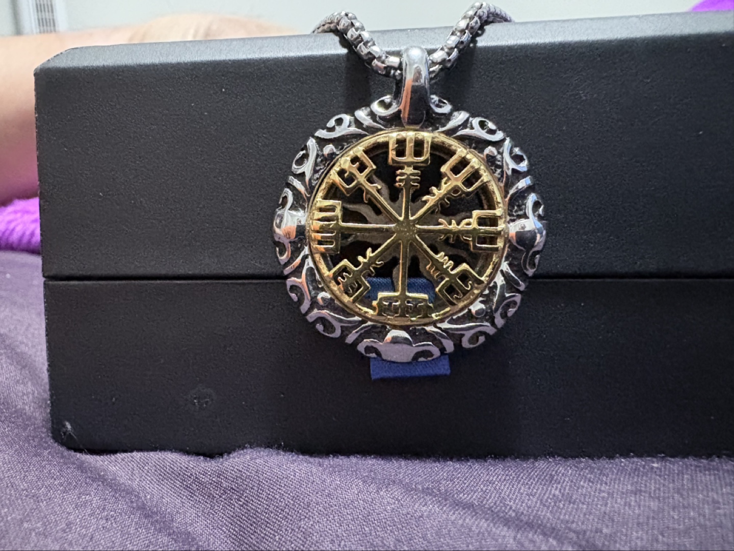 Vegvisir Compass Pendant Necklace - photo 2