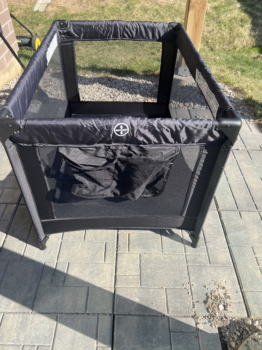 Pamo Babe Portable Playpen ( black) - photo 2