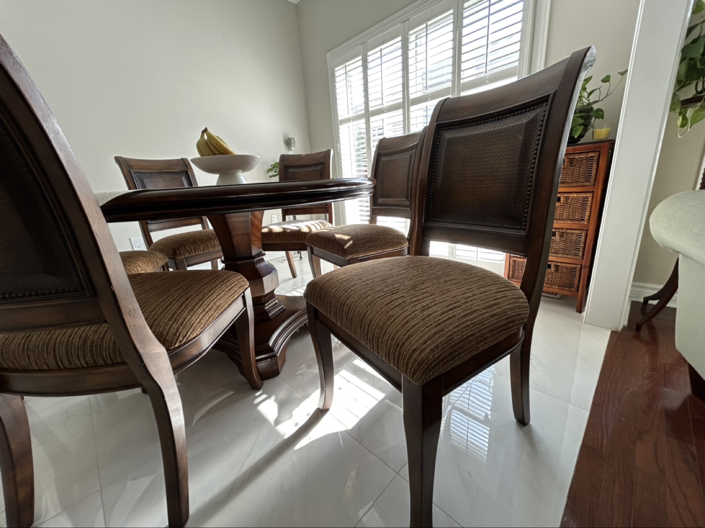 Solid wood kitchen table + 6 chairs - photo 2