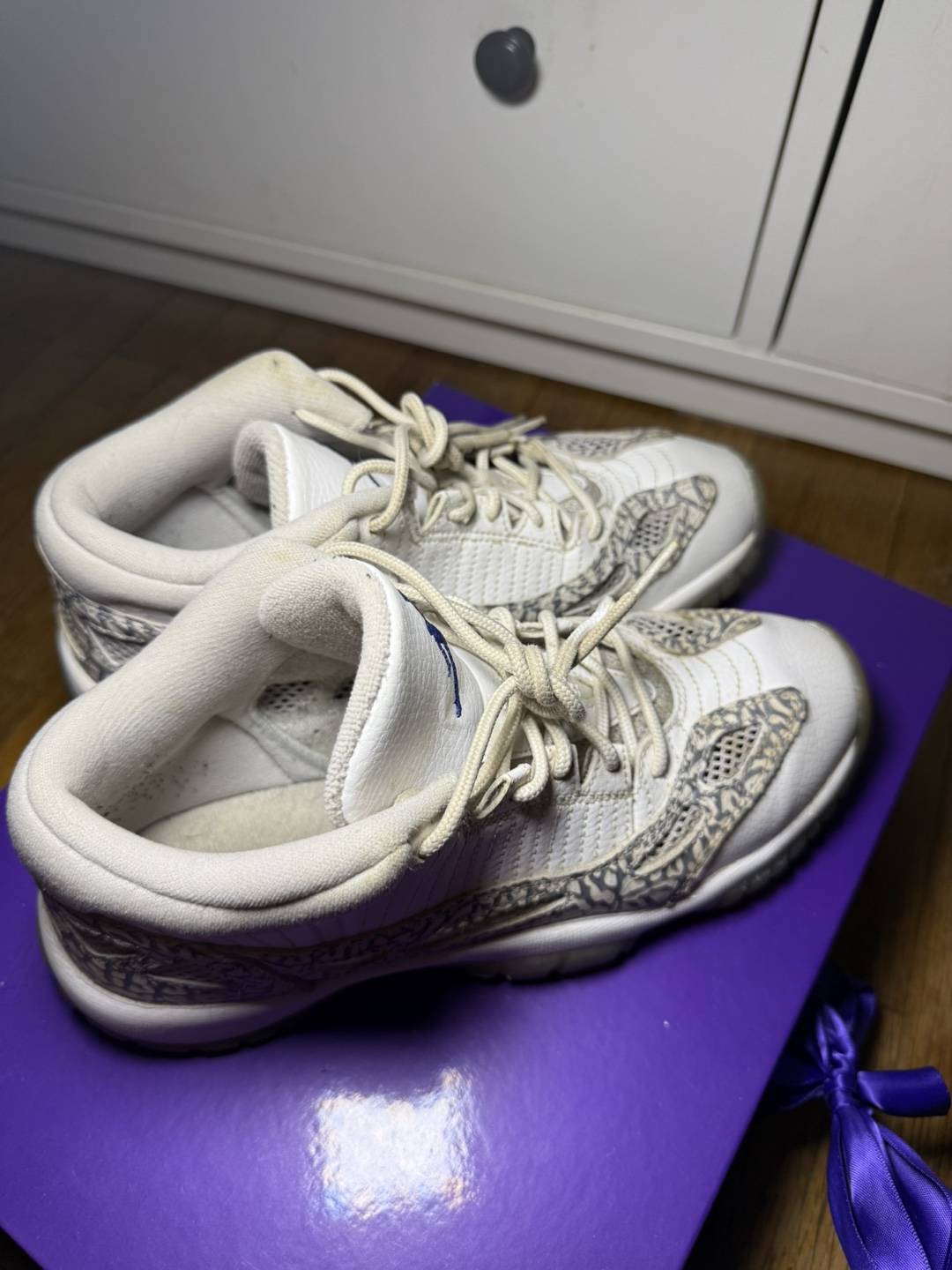 Air Jordan 11 Low - photo 2