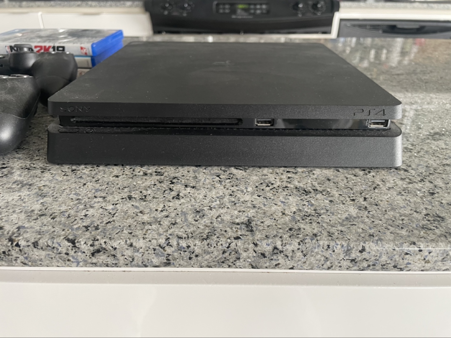 Playstation 4 Console with 2 Controllers- Perfect Condition - photo 2
