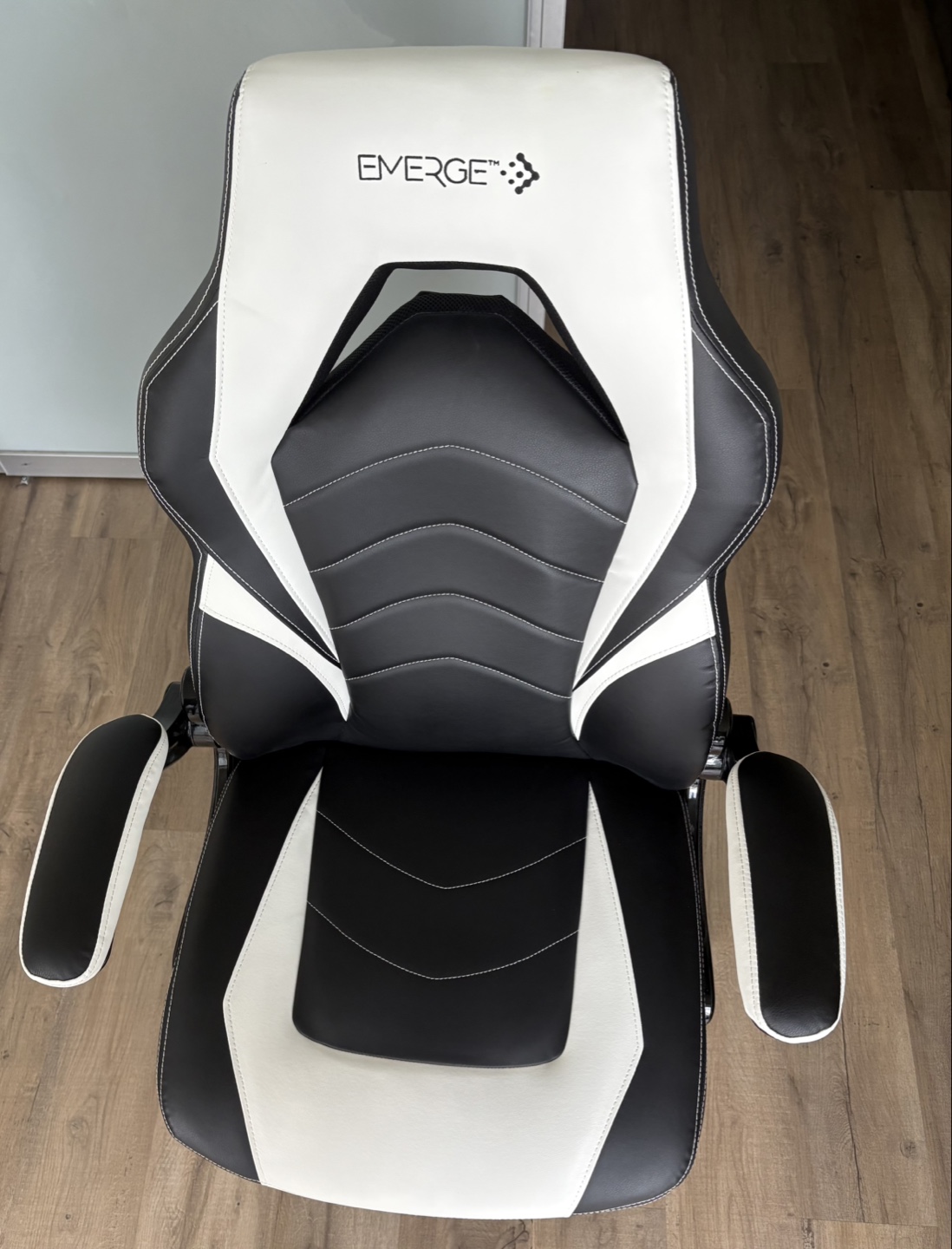 Staples Emerge Gaming Chair - Black and White