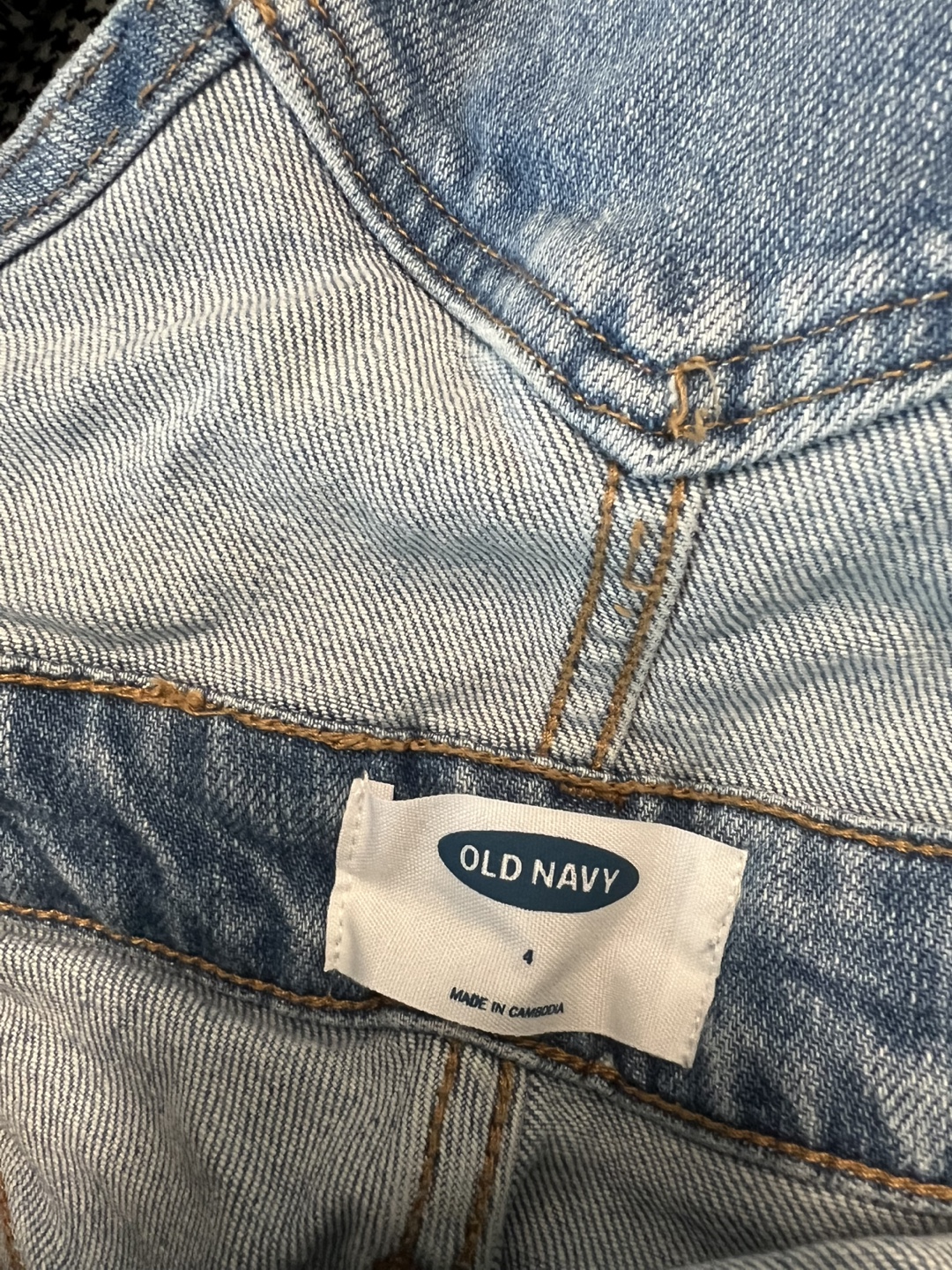 Old Navy Light Wash Denim Overalls - Size 4 - photo 3