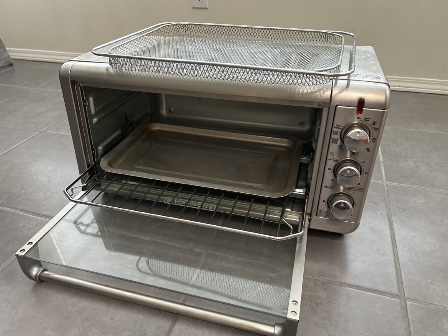 Black+Decker Air Fryer Oven - photo 3