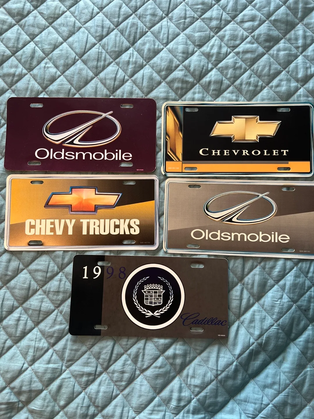 Set of 5 Vintage Car License Plate Collectibles thumbnail