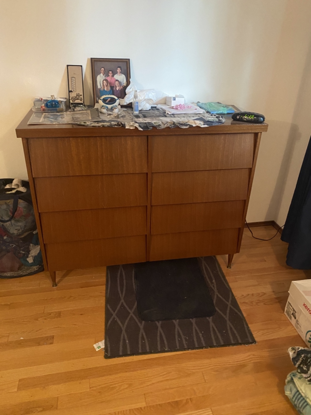 Dresser