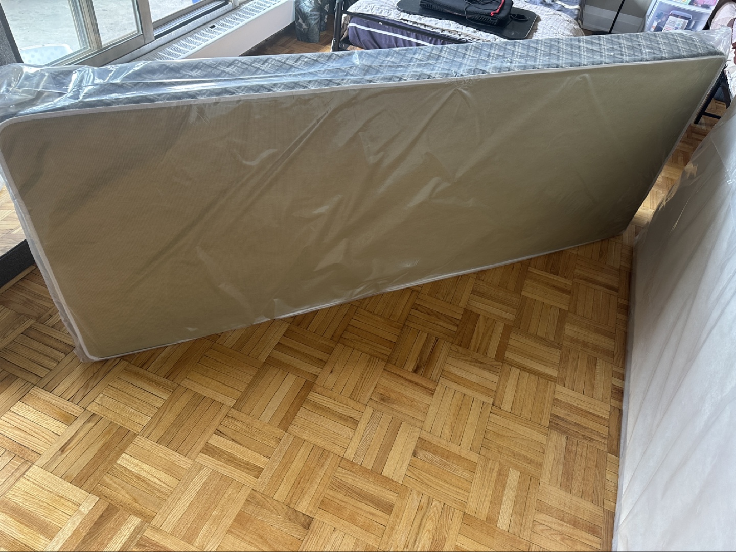 New queen size split spring box - photo 2