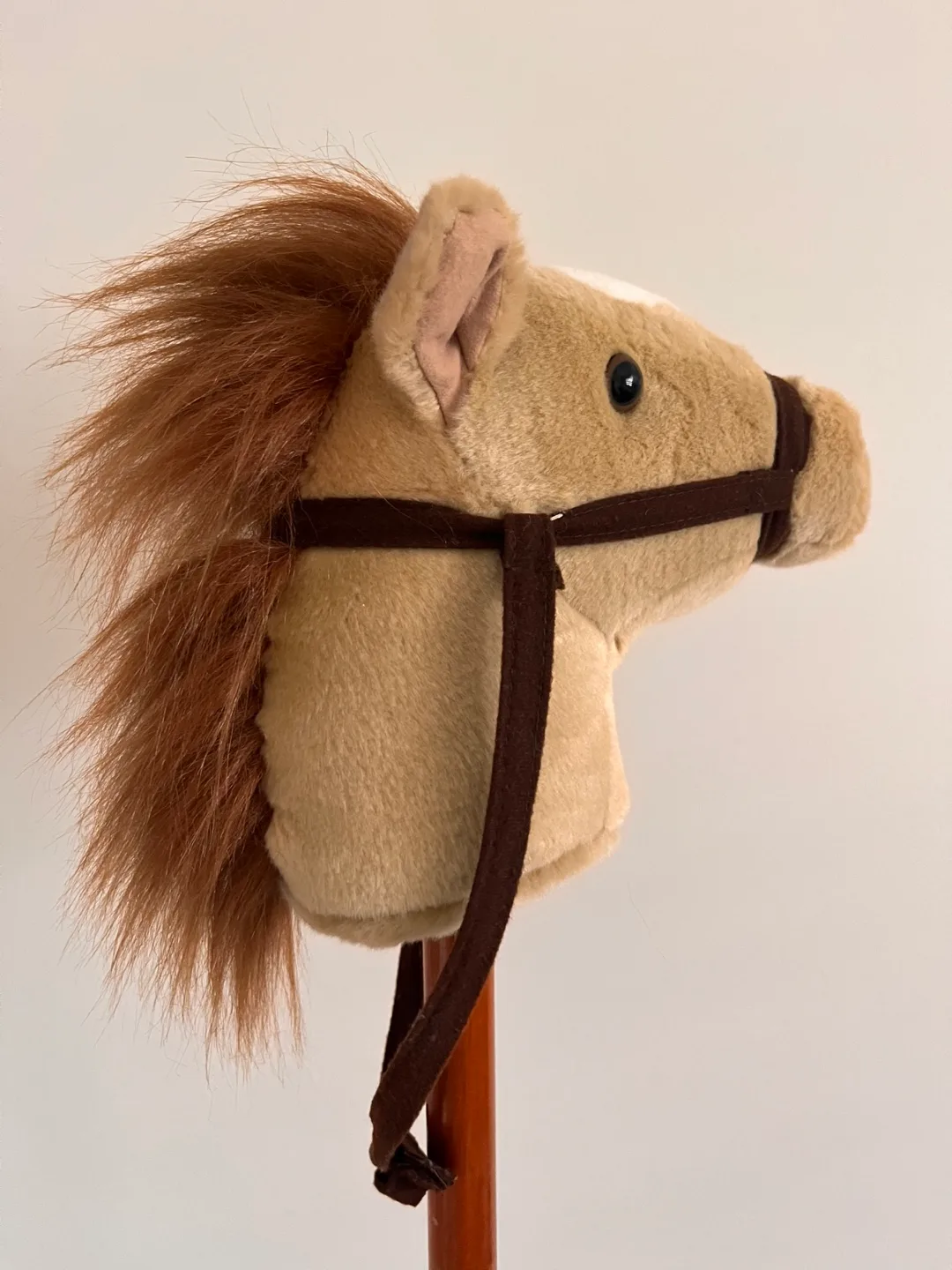 Aurora Plush Hobby Horse image indicator(2)
