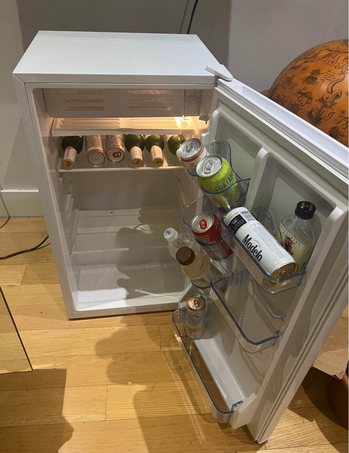 Frigidaire Retro Mini Fridge - Gramercy Pickup - photo 3